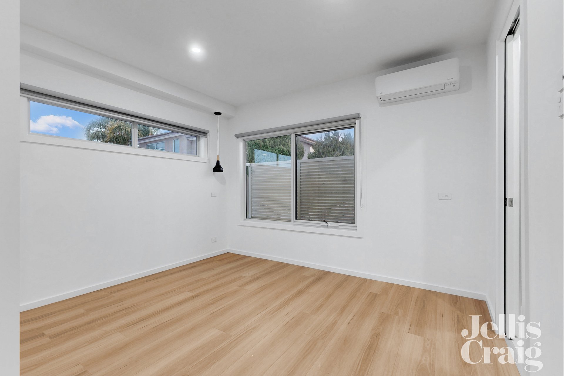 2/12 Esmale Street, Strathmore image 8