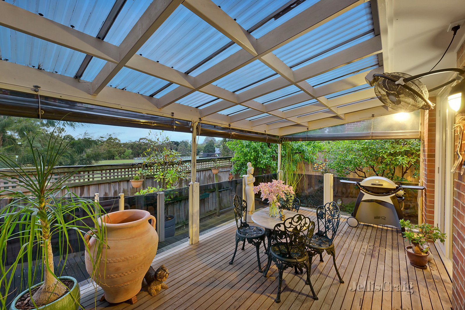 2/12 Estella Street, Glen Iris image 3