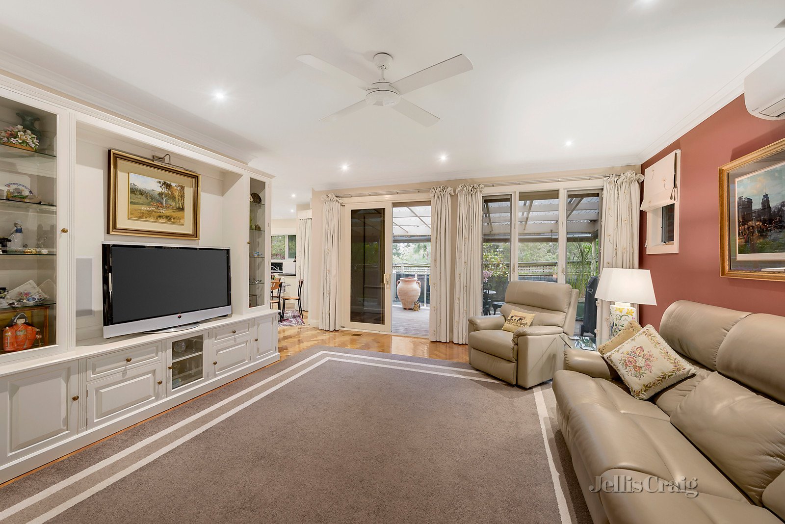 2/12 Estella Street, Glen Iris image 6