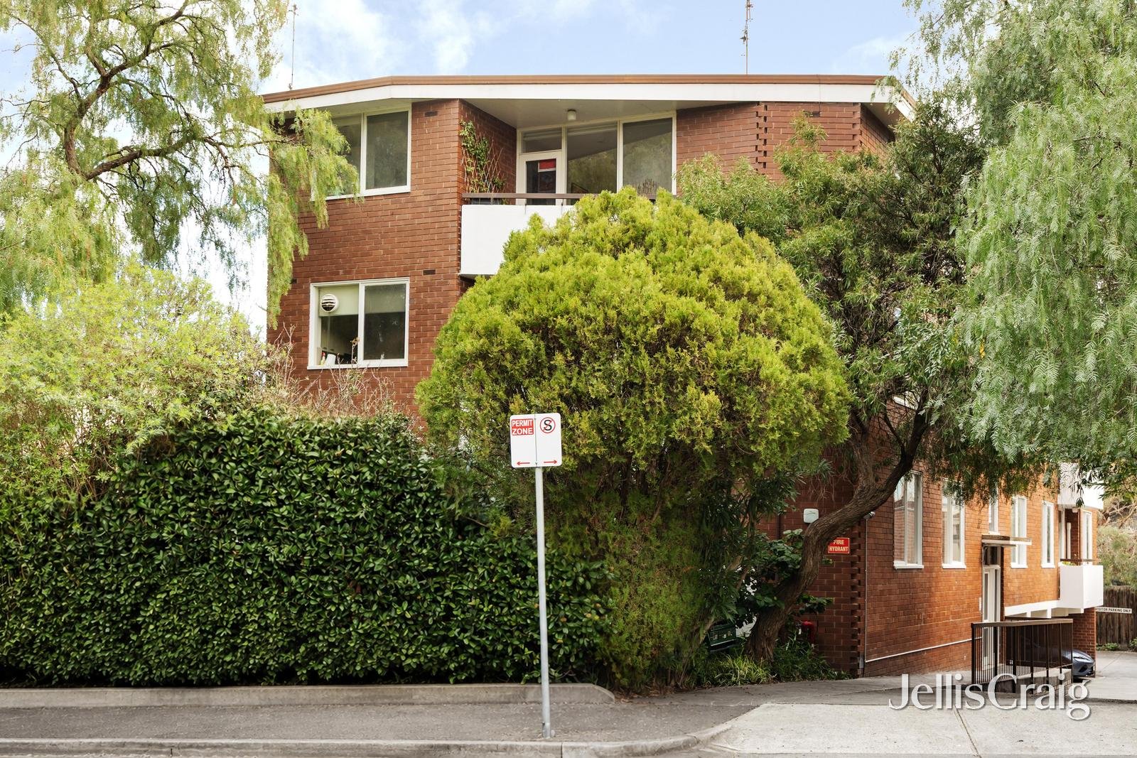 2/12 Evansdale Road, Hawthorn image 8