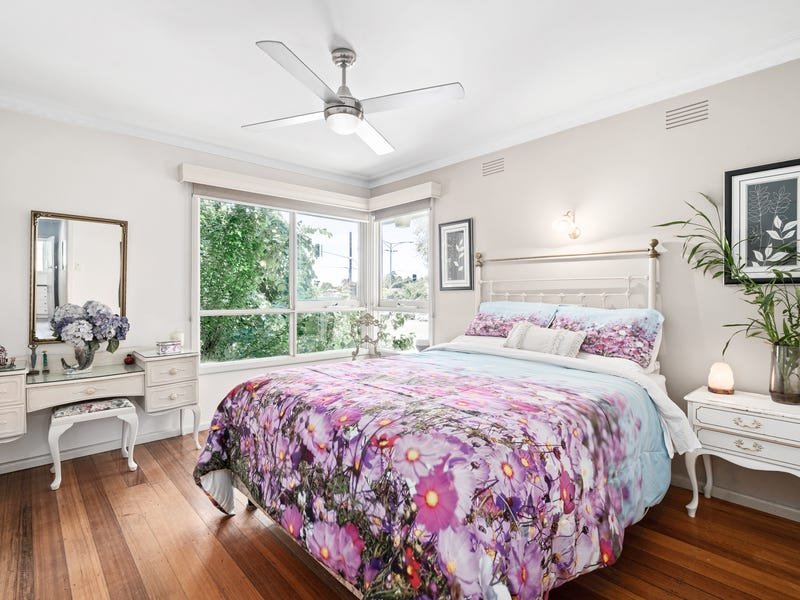Property Gallery Thumbnail 9