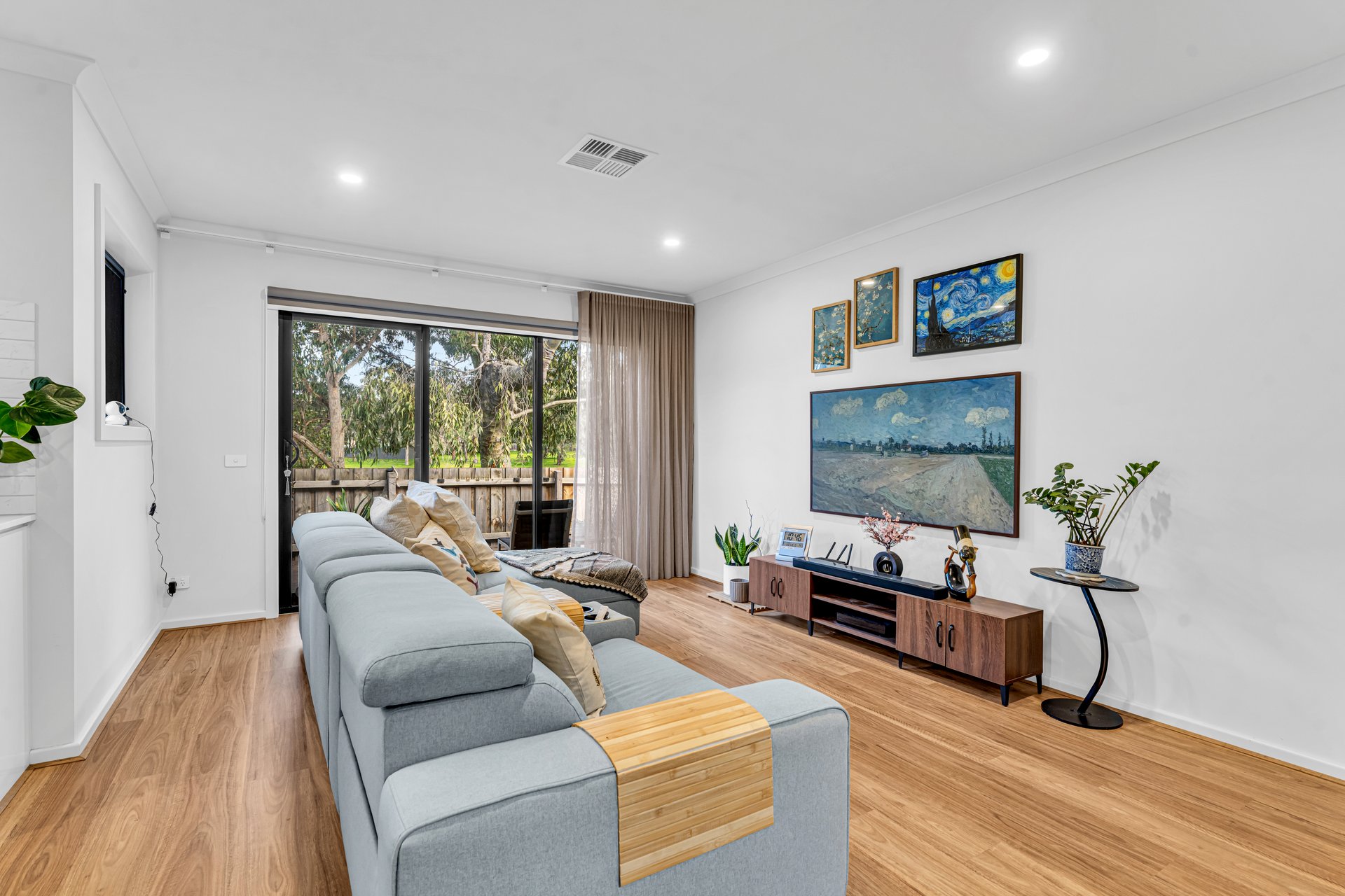 2/12 Fortescue Grove, Vermont&nbsp;South image 2