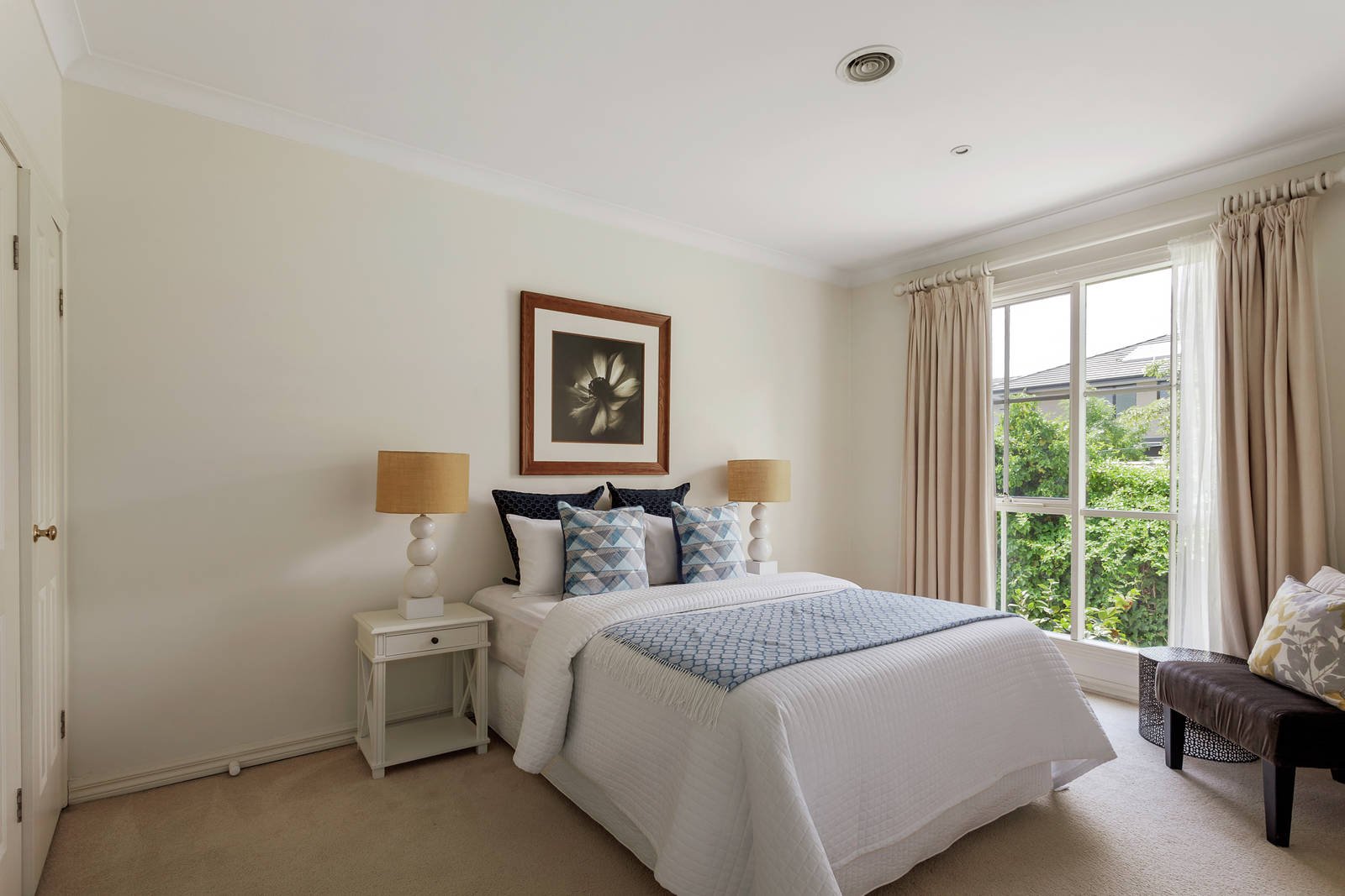 2/12 Garden Road, Camberwell image 3