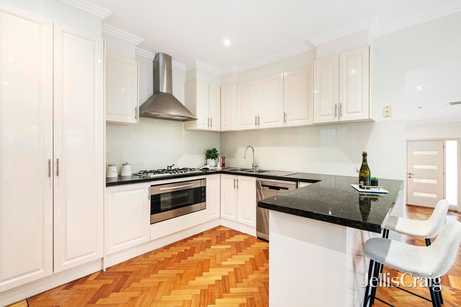 2/12 Gedye Street, Doncaster&nbsp;East image 3