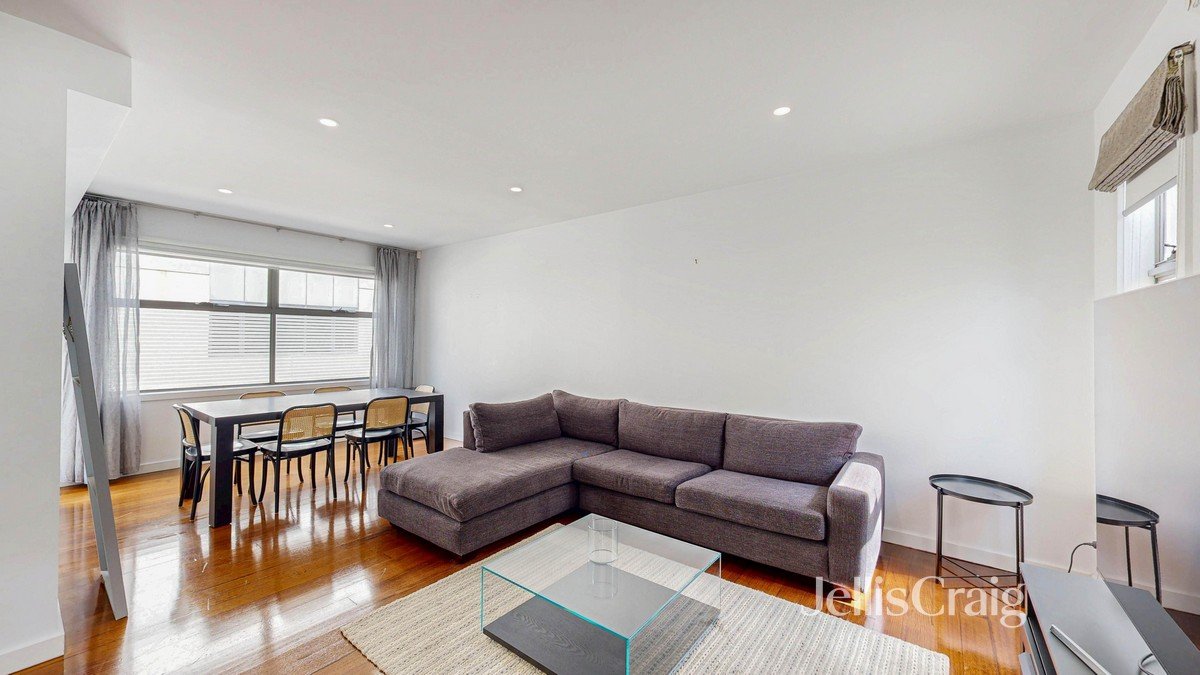 2/12 Glasshouse St, Richmond image 1