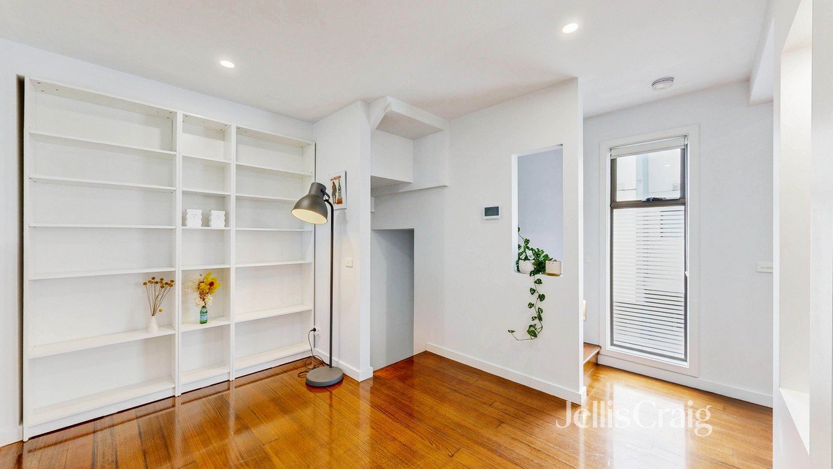 2/12 Glasshouse St, Richmond image 3