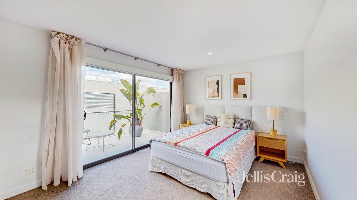 2/12 Glasshouse St, Richmond image 5