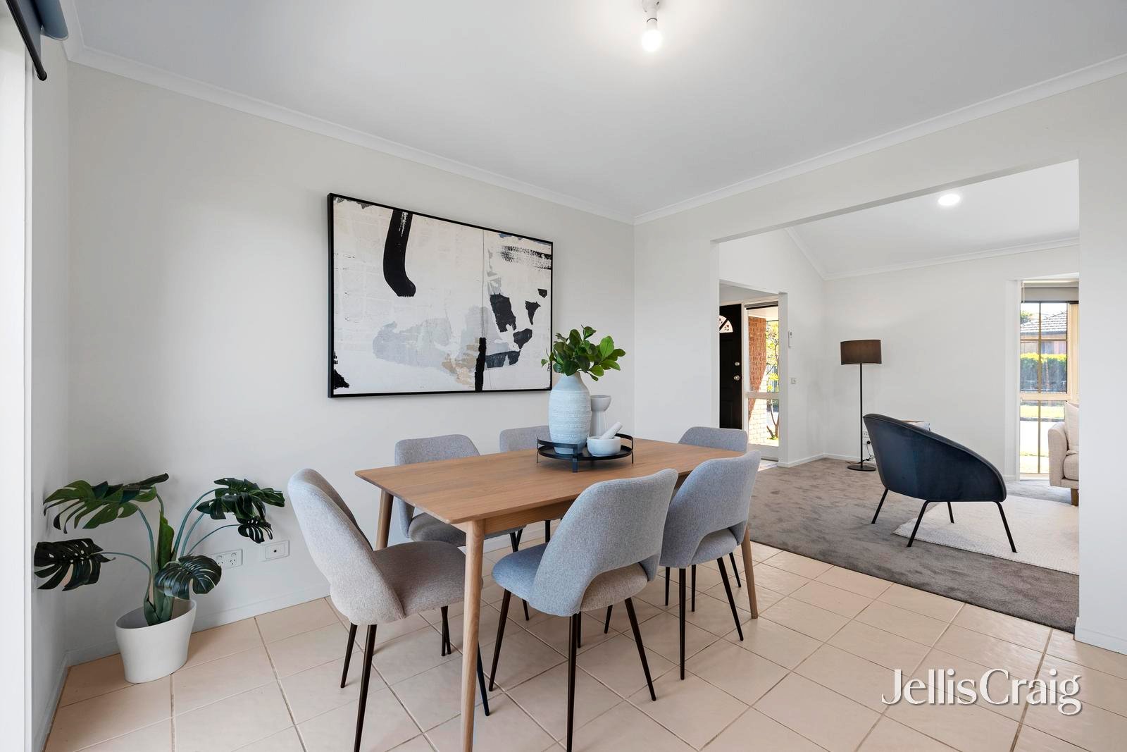 2/12 Hull Street, Bentleigh East image 9