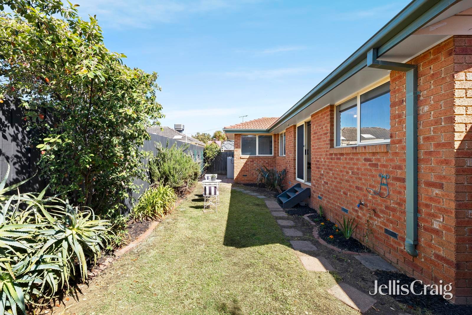 2/12 Hull Street, Bentleigh East image 16