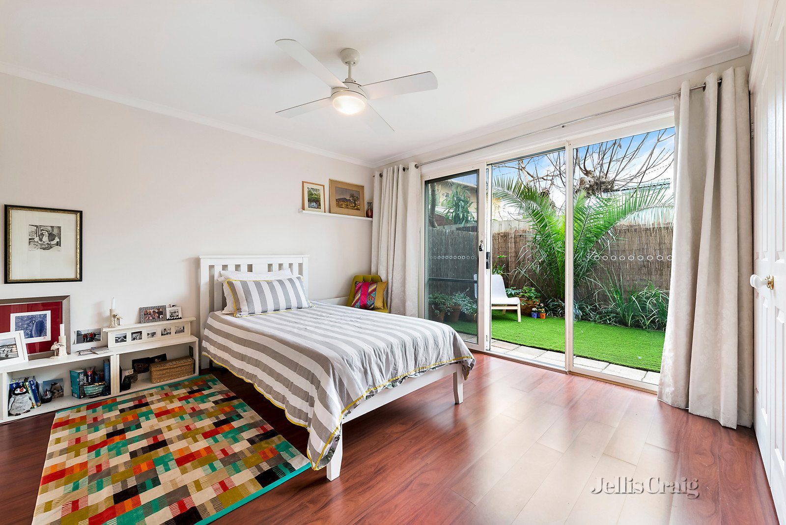 2/12 Jones Street, Brunswick image 6