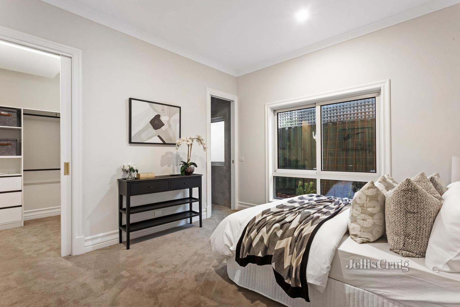 2/12 Kalonga Court, Glen Waverley image 9