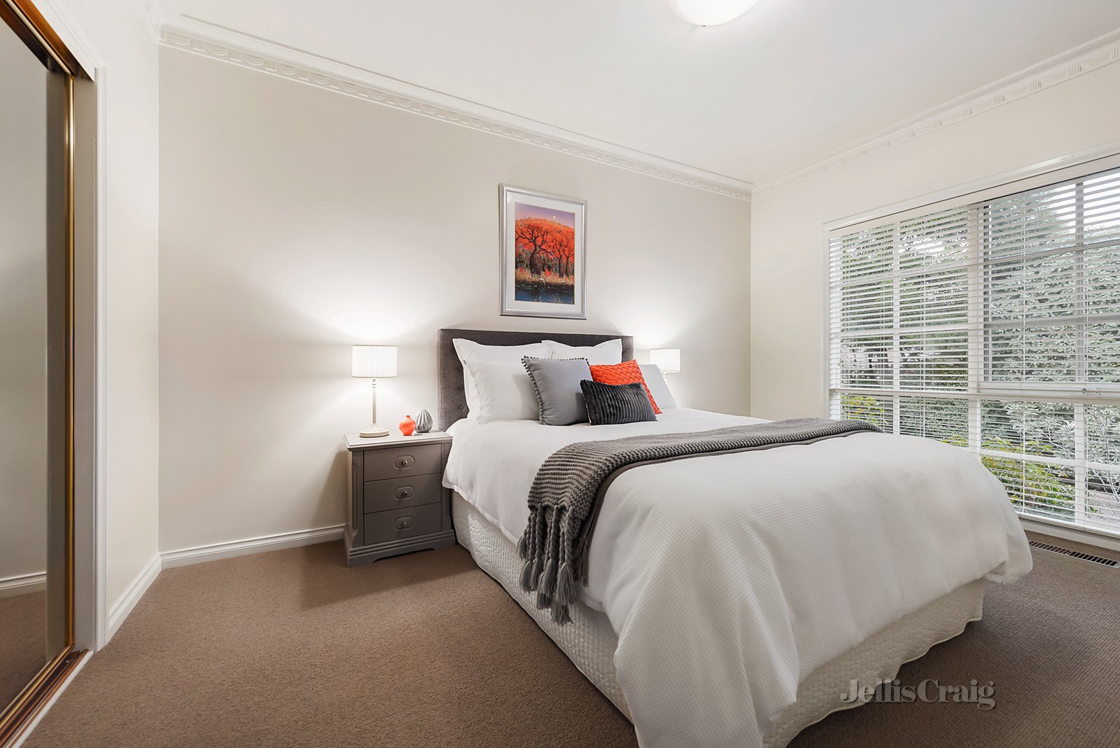 2/12 King Street, Balwyn image 6