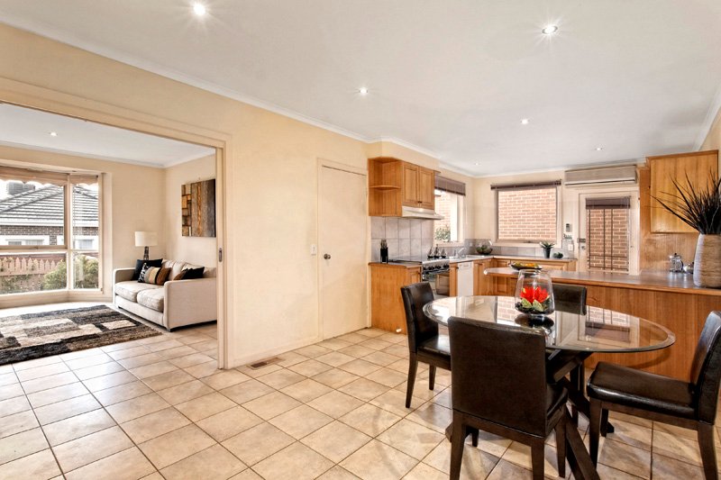 2/12 Lawson Street, Balwyn&nbsp;North image 3