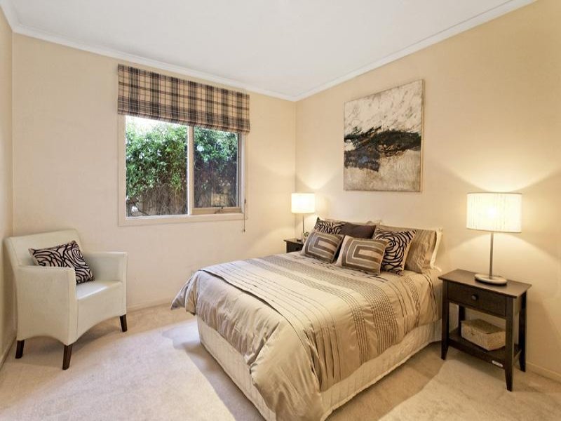2/12 Lawson Street, Balwyn&nbsp;North image 6