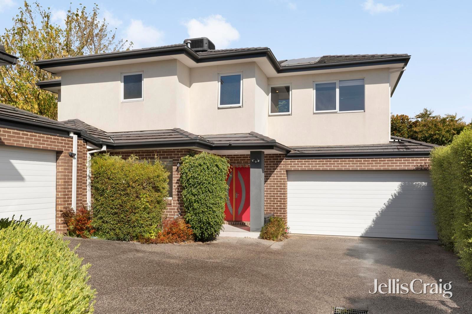 2/12 Maple Street, Mount&nbsp;Waverley image 1