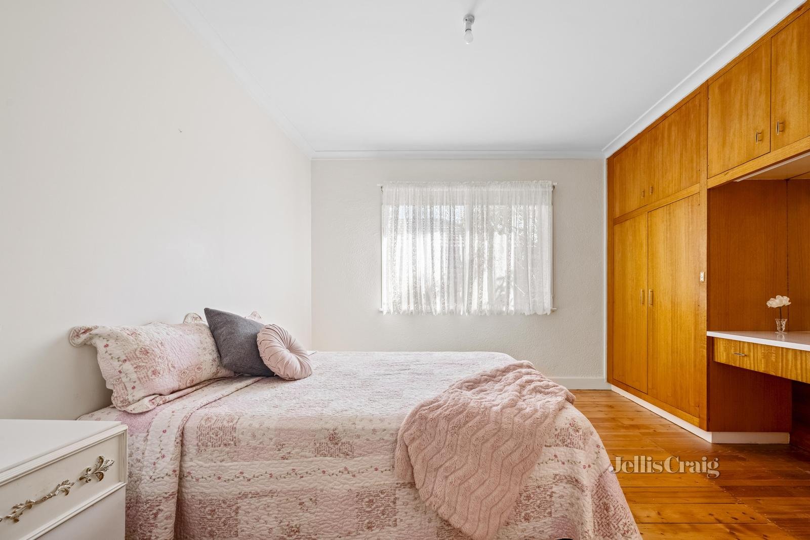 2/12 Mclean Street, Brunswick West image 5