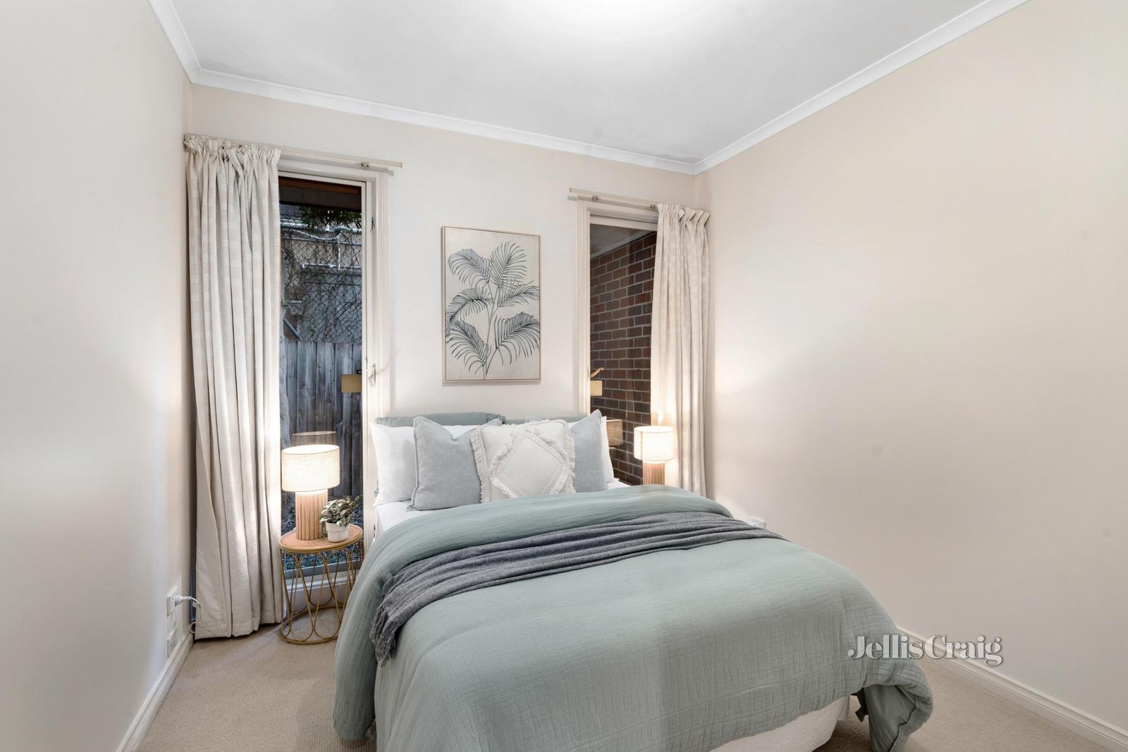 2/12 Parkside Street, Blackburn image 6