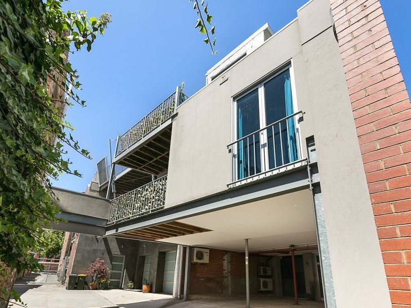 2/12 Prout Lane, West Melbourne image 3