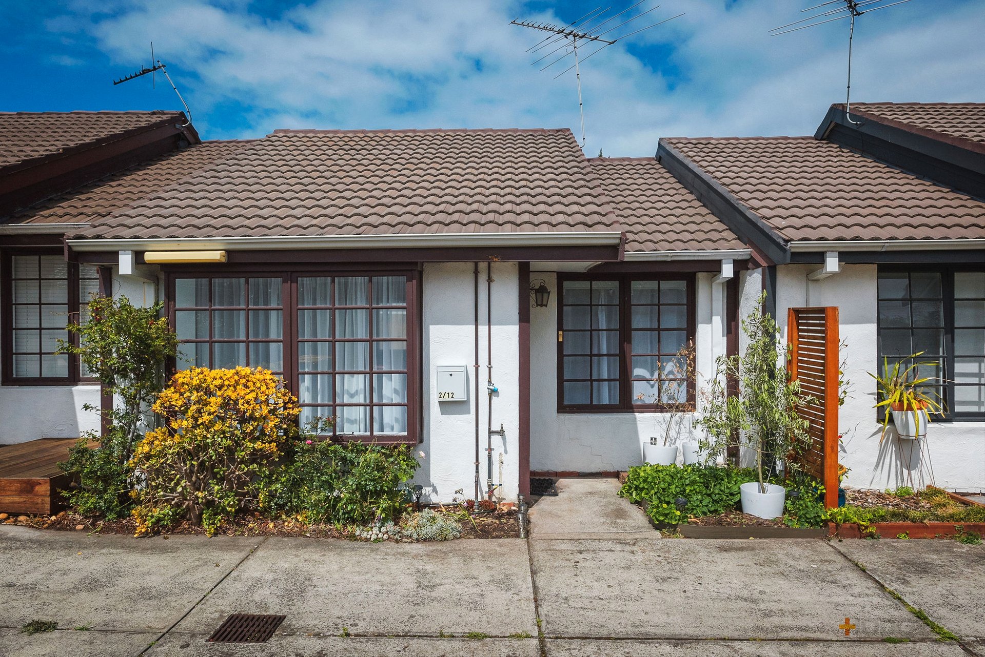 2/12 Riviera Street Mentone