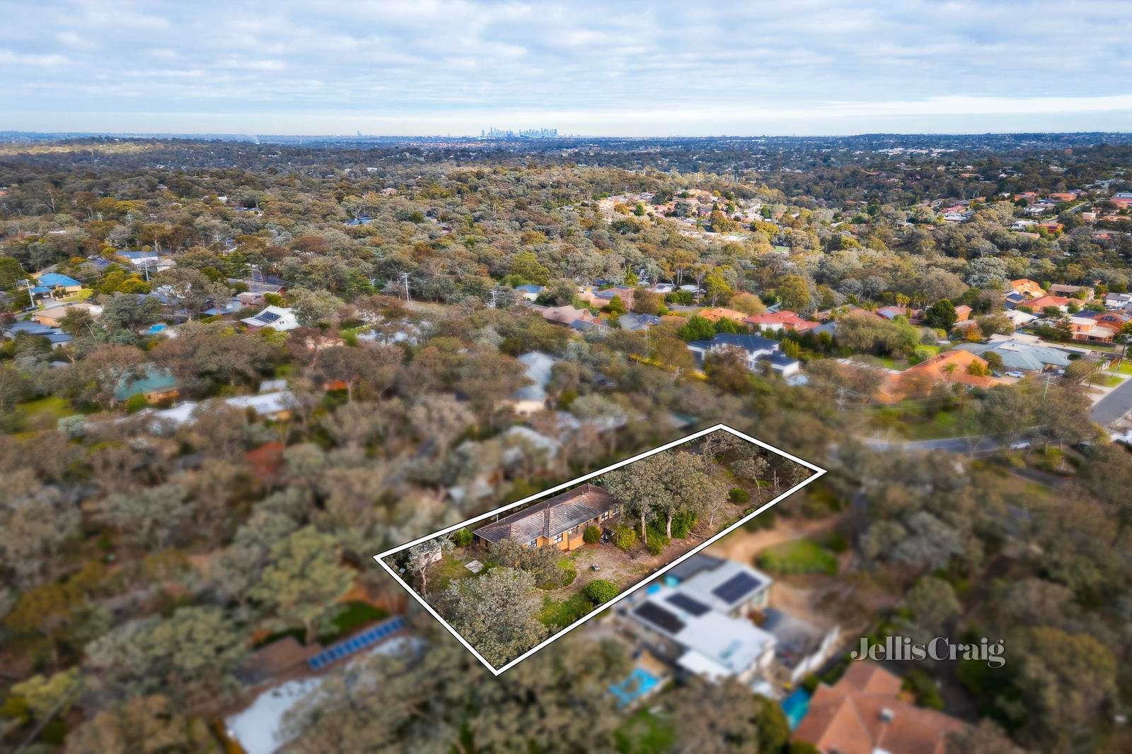 212 Ryans Road, Eltham North image 5