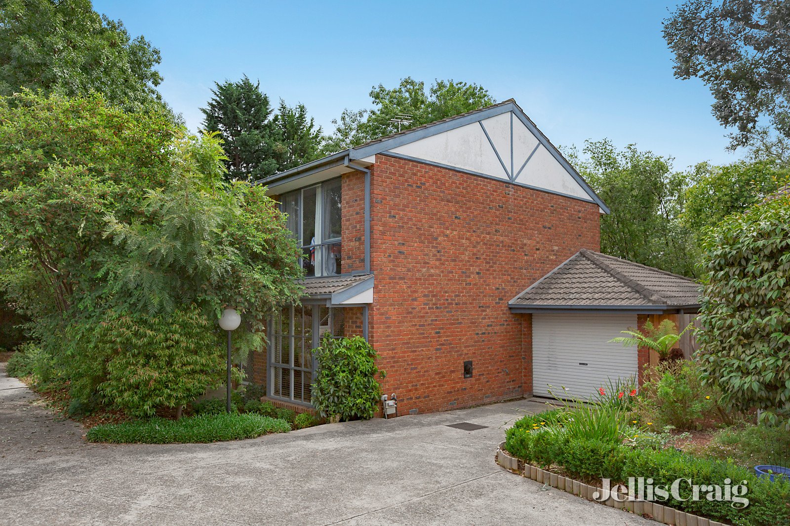 2/12 Sherwood Avenue, Ringwood East image 2