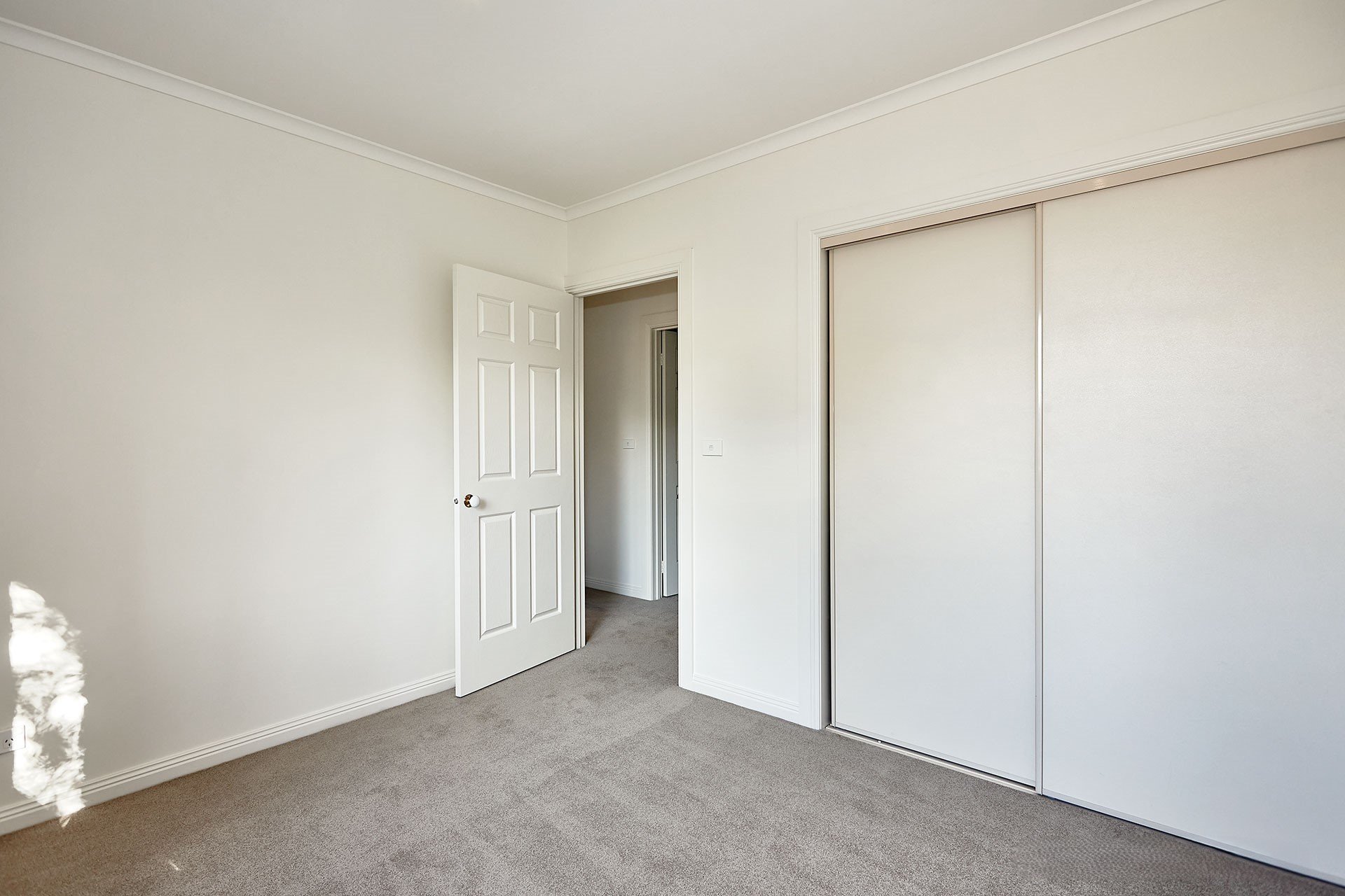 2/12 Thea Avenue, Balwyn North image 8