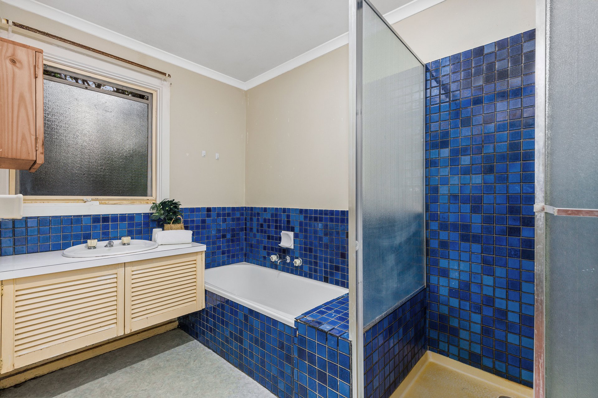 2/12 View Road, Glen Waverley image 10