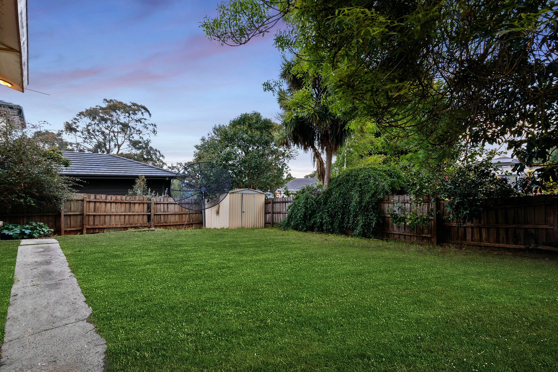 2/12 View Road, Glen Waverley image 12
