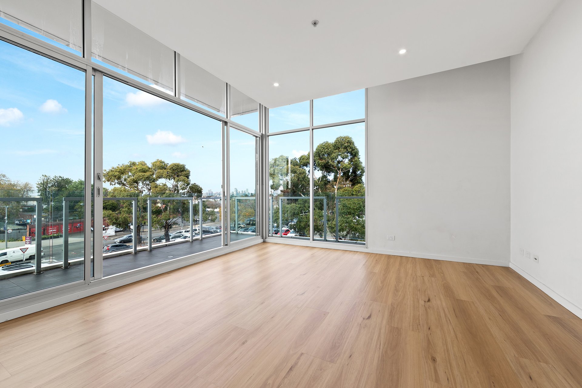 21/2 Walker Street, Moonee Ponds image 3