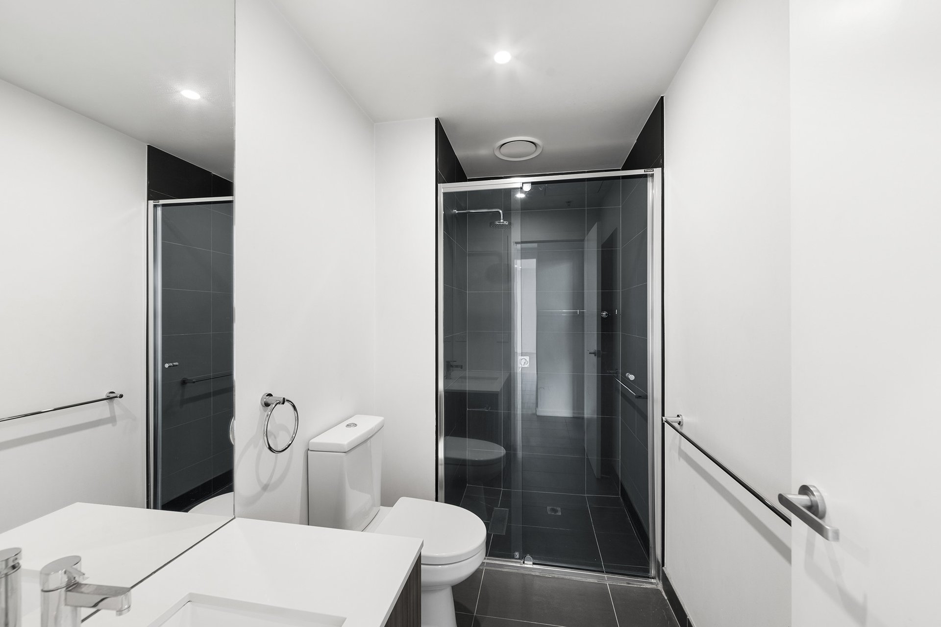 21/2 Walker Street, Moonee Ponds image 6