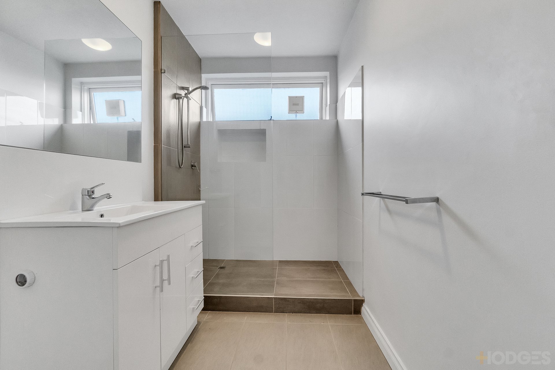 2 / 12 Warrigal Road Parkdale