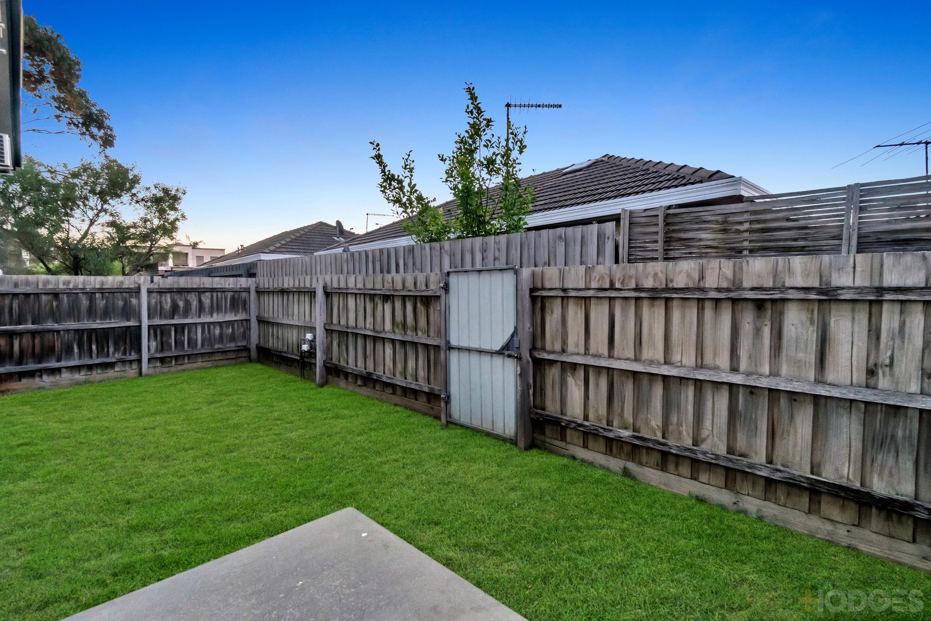 2 / 12 Warrigal Road Parkdale