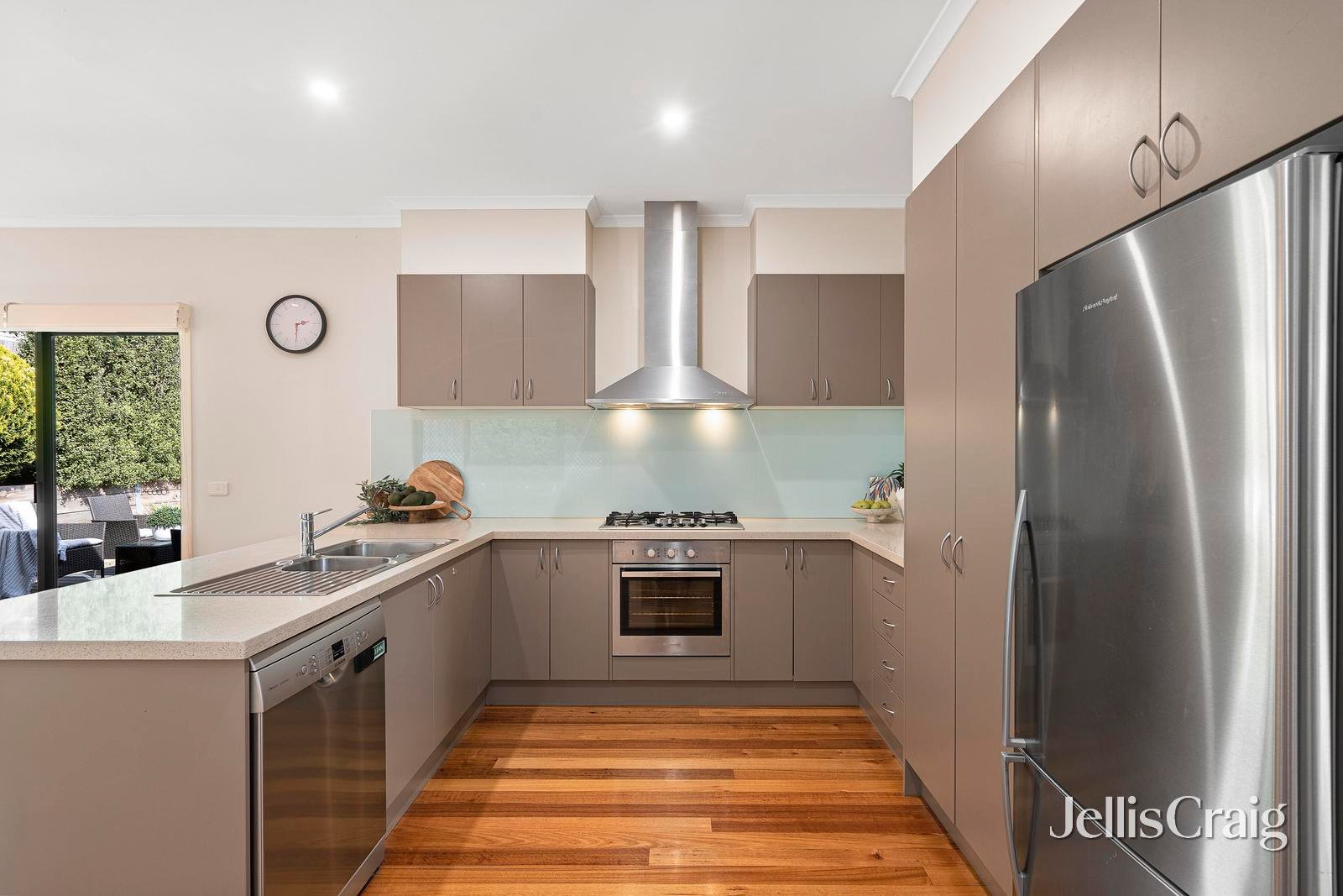 2/12 Western Road, Boronia image 4