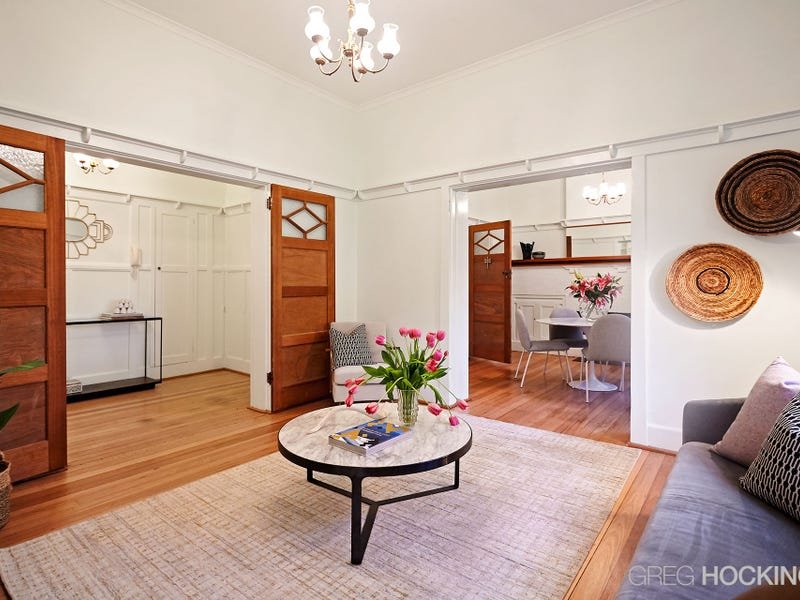 2/12 Wimbledon Avenue, Elwood image 3