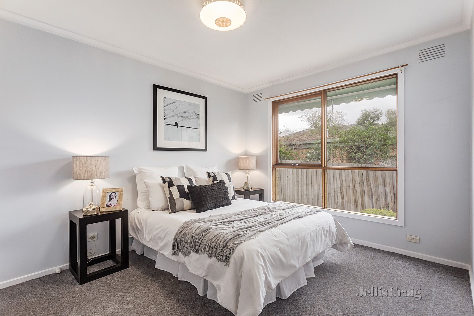 2/120 Rochester Road, Balwyn image 3