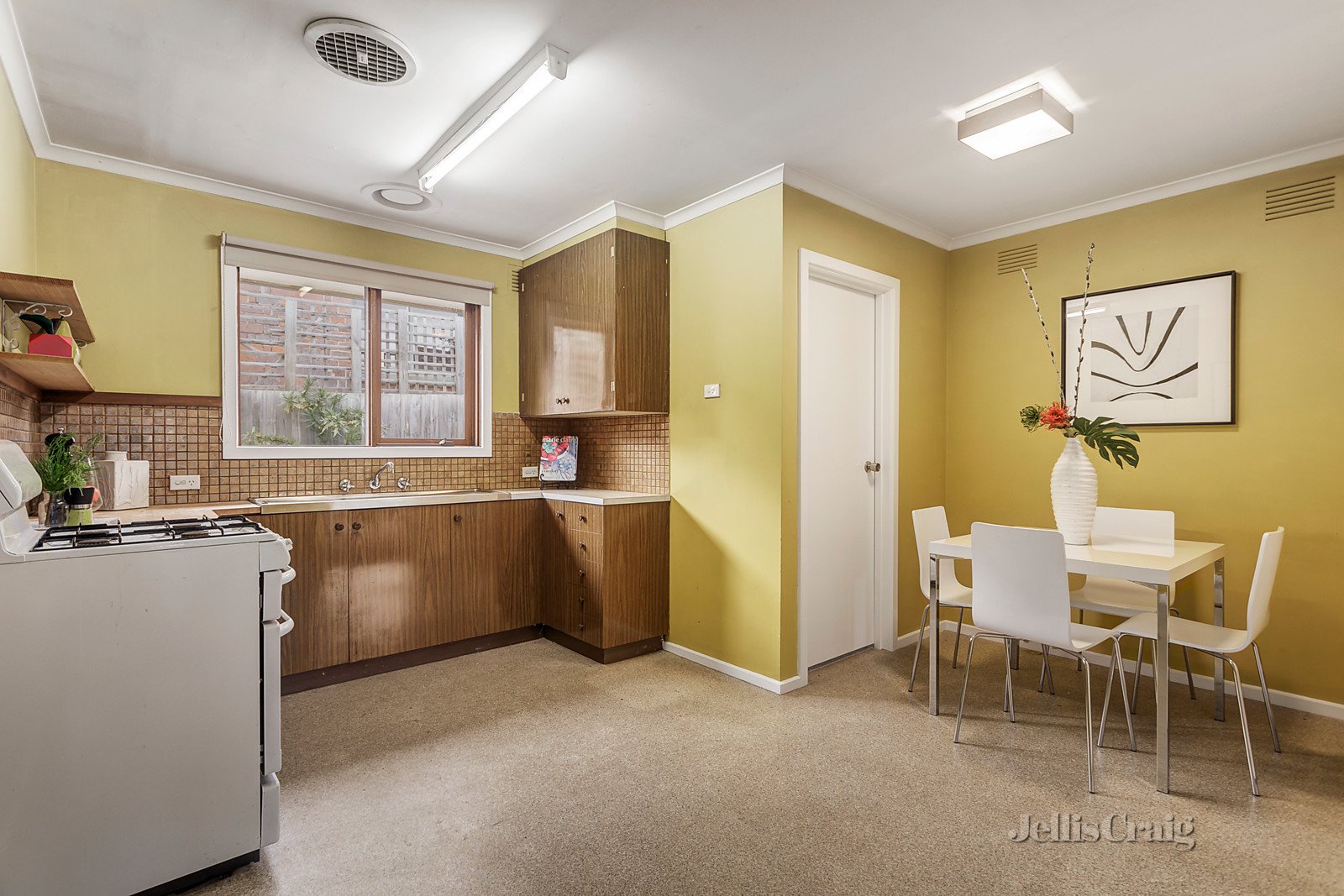 2/120 Rochester Road, Balwyn image 4