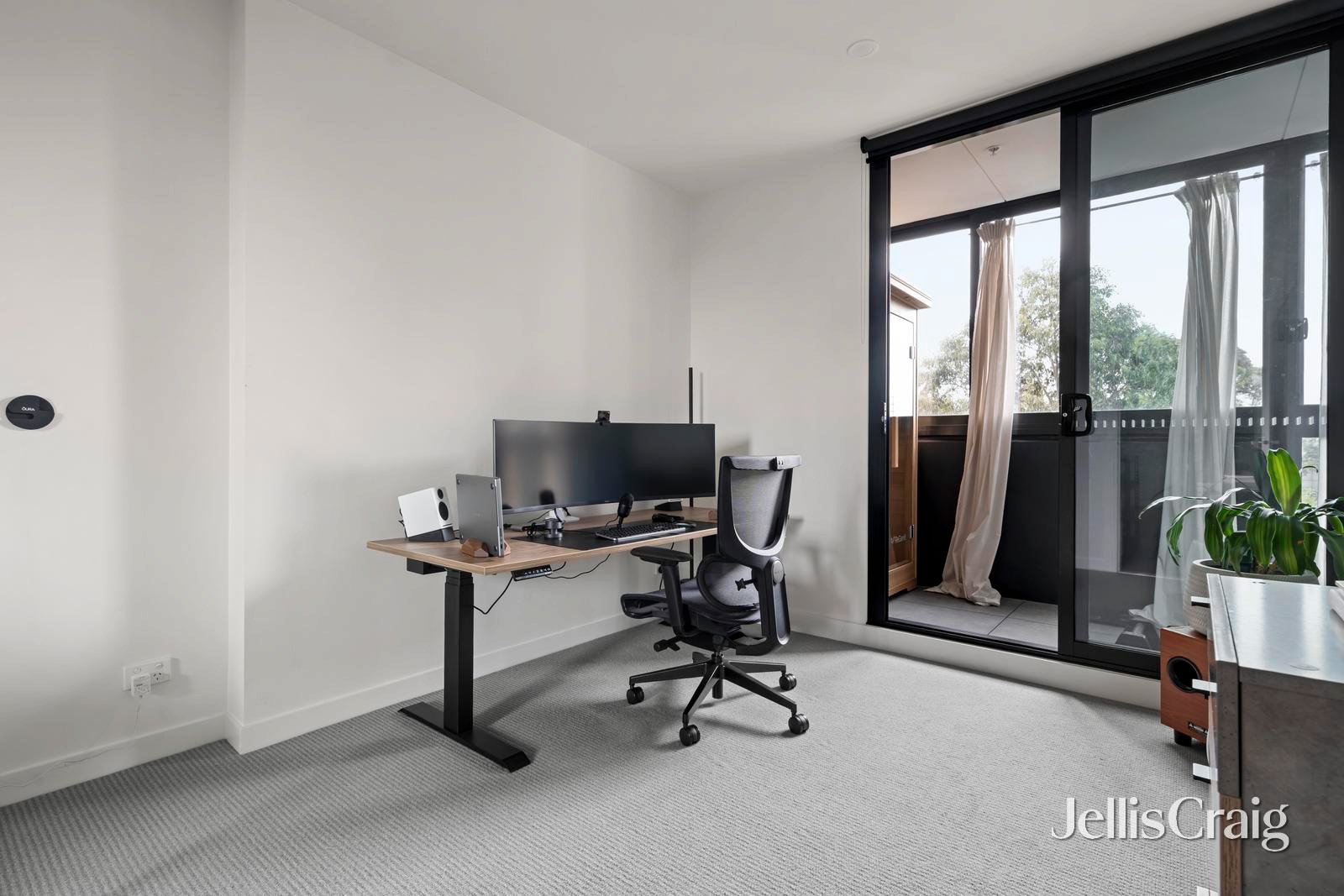 212/1 Olive York Way, Brunswick West image 8