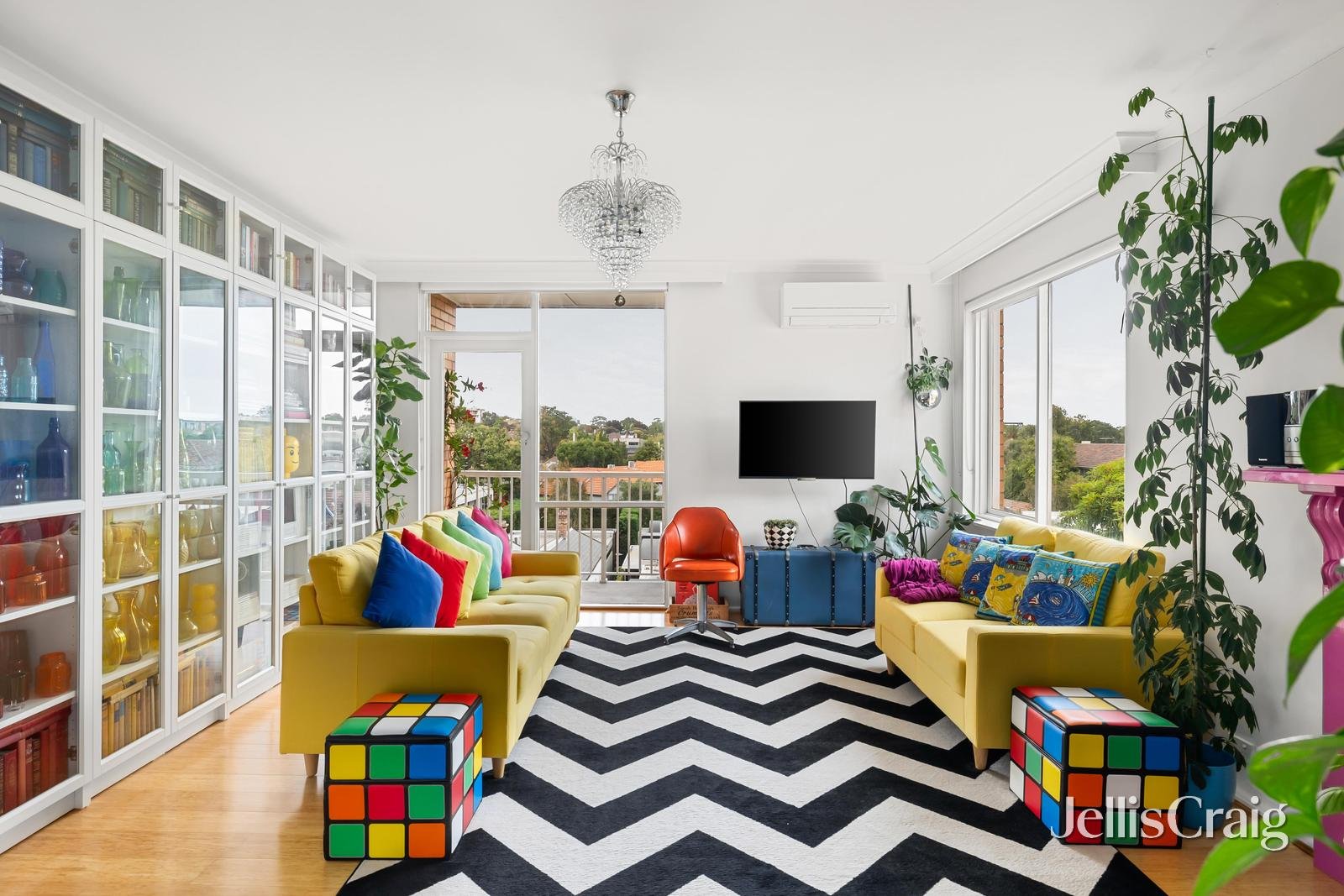 21/21 Tintern Avenue, Toorak image 1