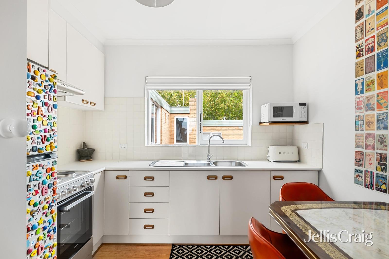 21/21 Tintern Avenue, Toorak image 5