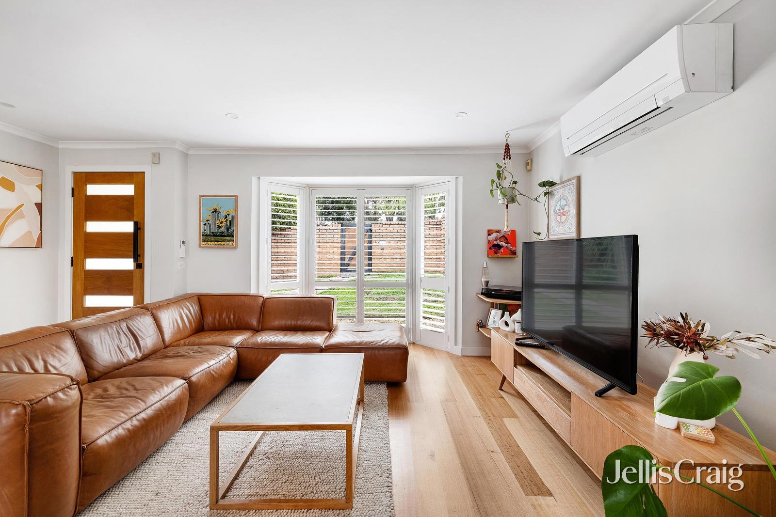 2/121 Yallambie Road, Macleod image 2
