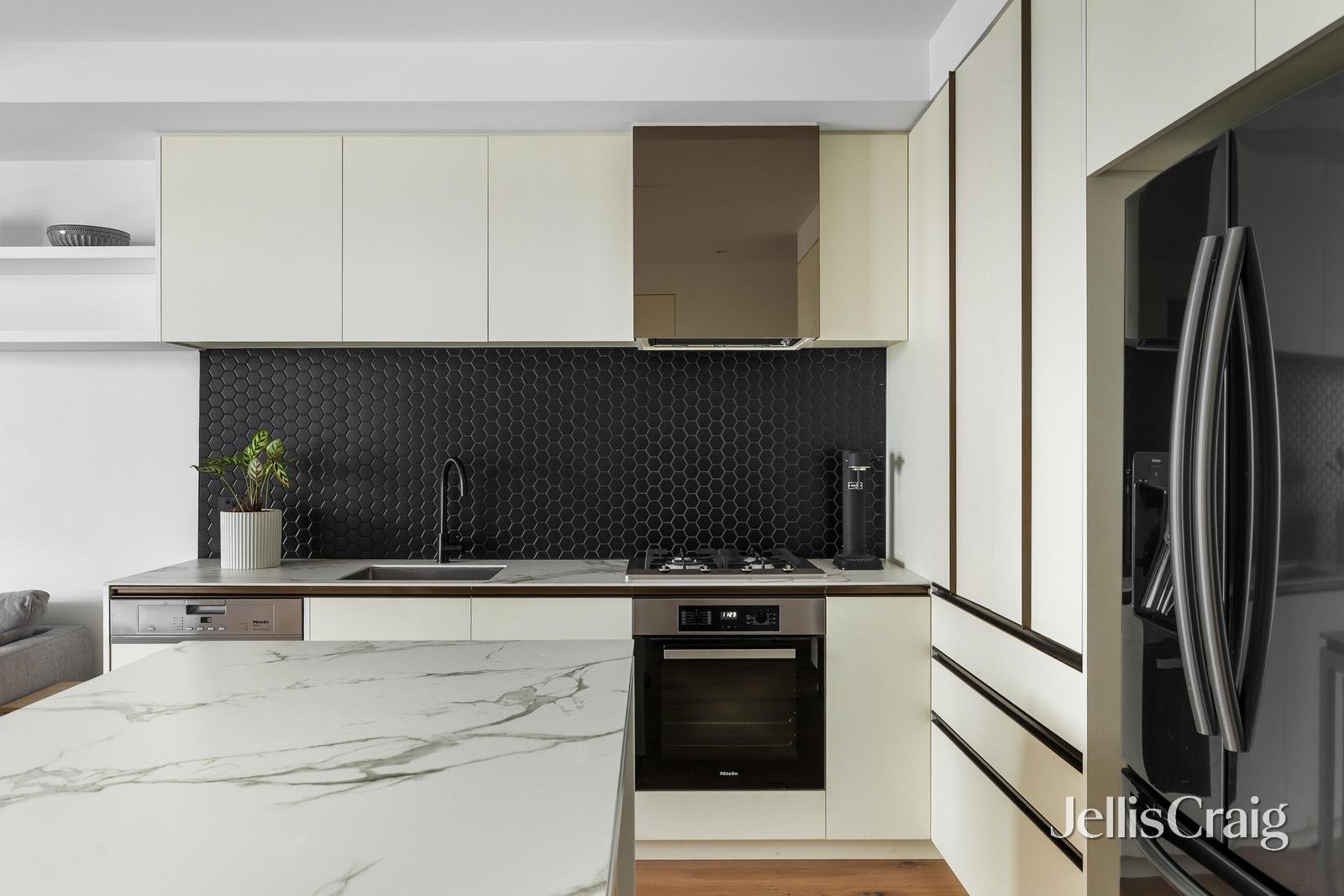 212/172 Lennox Street, Richmond image 4