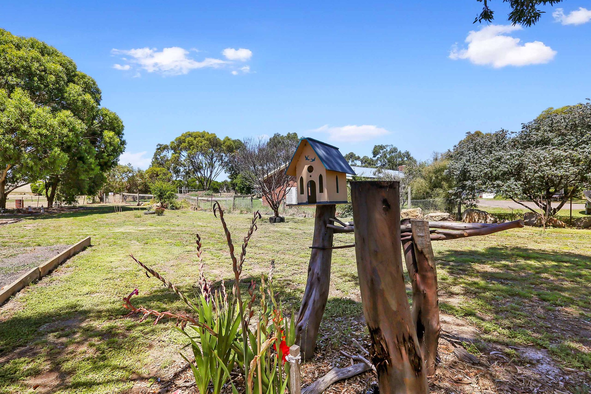 2122 Ballan Road, Anakie image 9