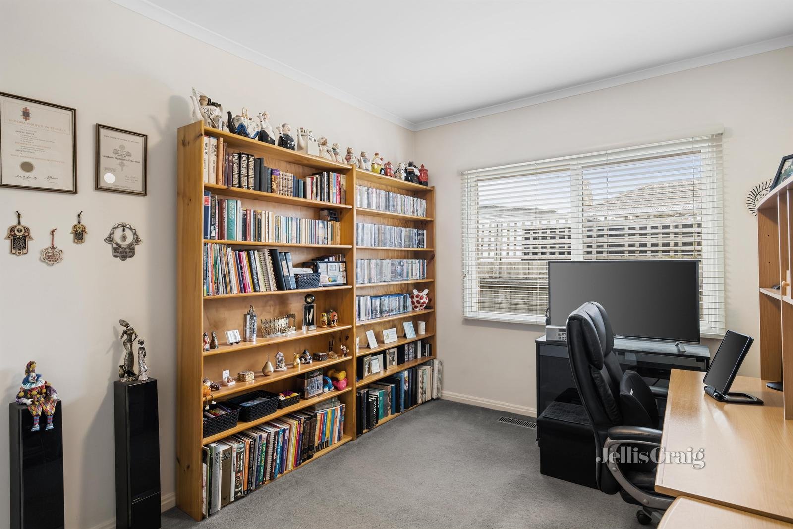 2/122 Marlborough Street, Bentleigh East image 6