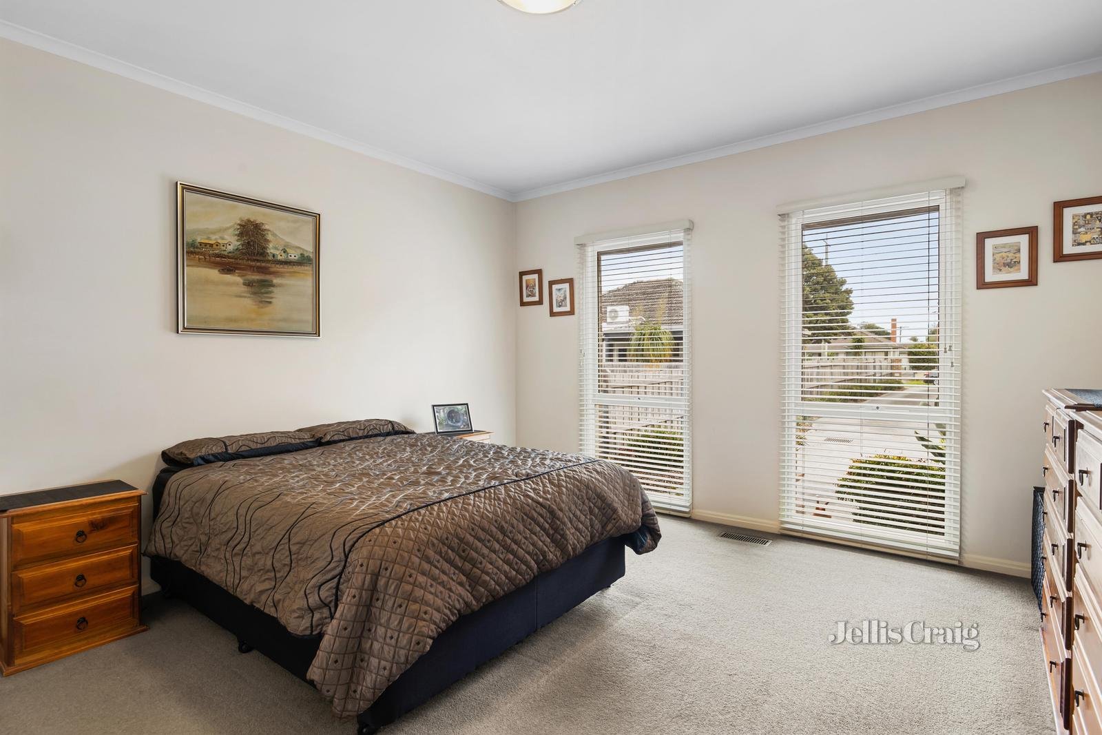 2/122 Marlborough Street, Bentleigh East image 7