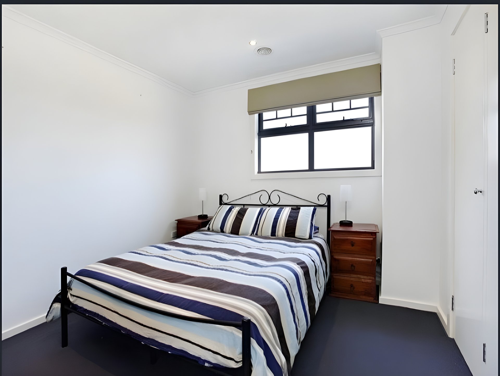 2/122 Ogilvie Street, Essendon image 4