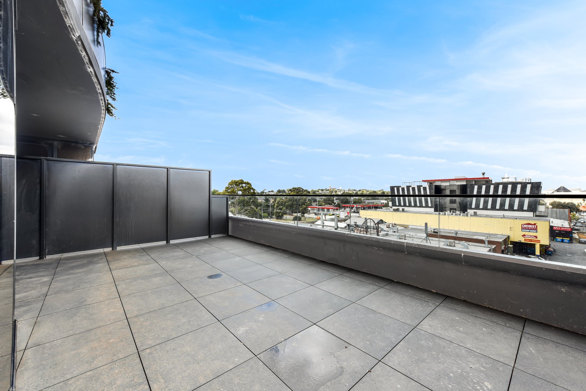 212/25 O'Sullivan Road, Glen Waverley image 6