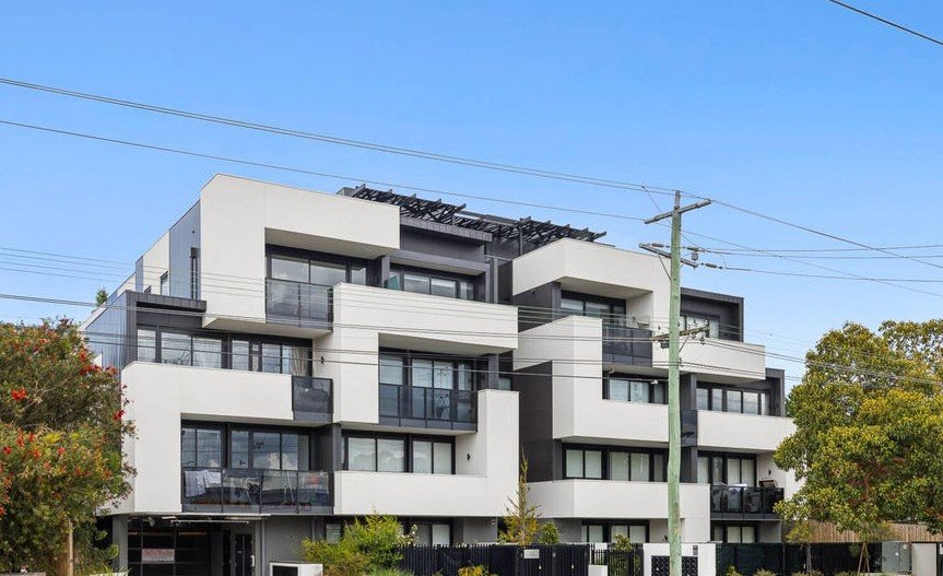 Property Gallery Thumbnail 6