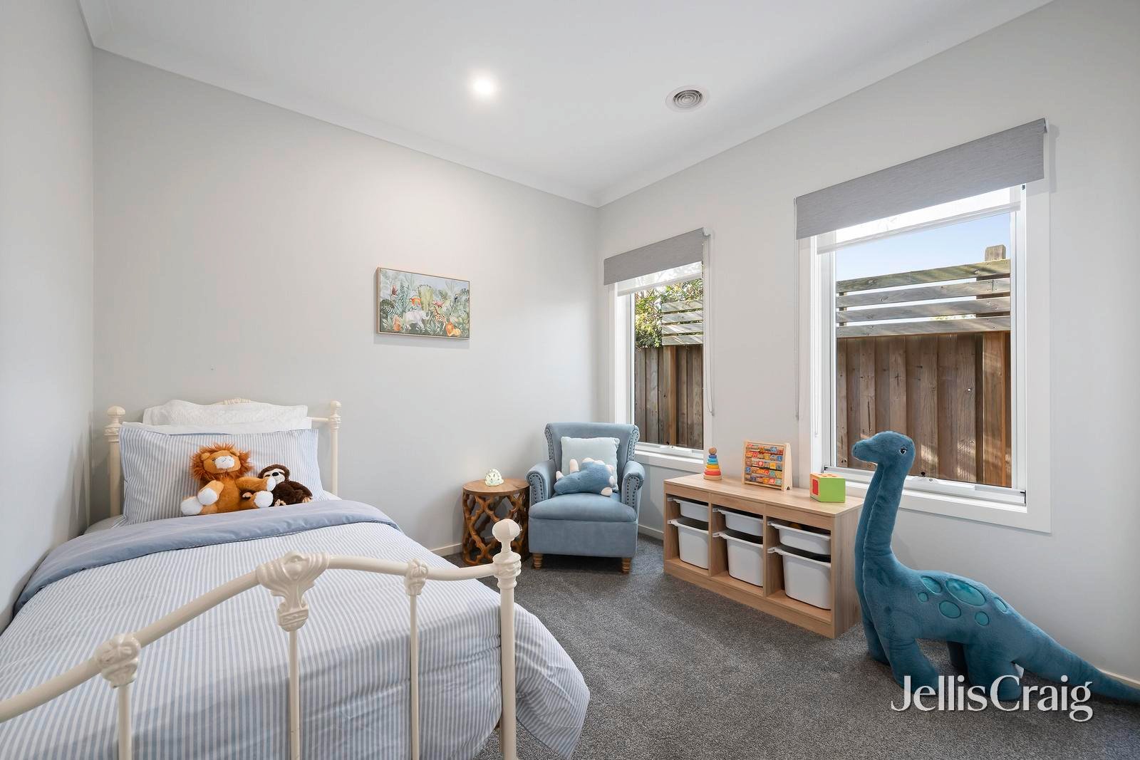 2/123 Esther Crescent, Mooroolbark image 9