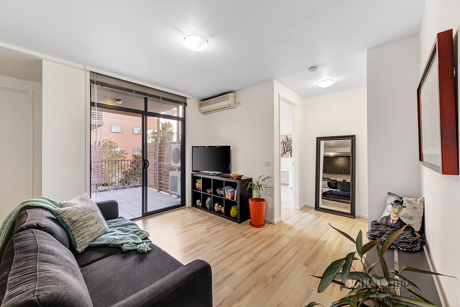 212/3 Hoddle Street, Collingwood image 1