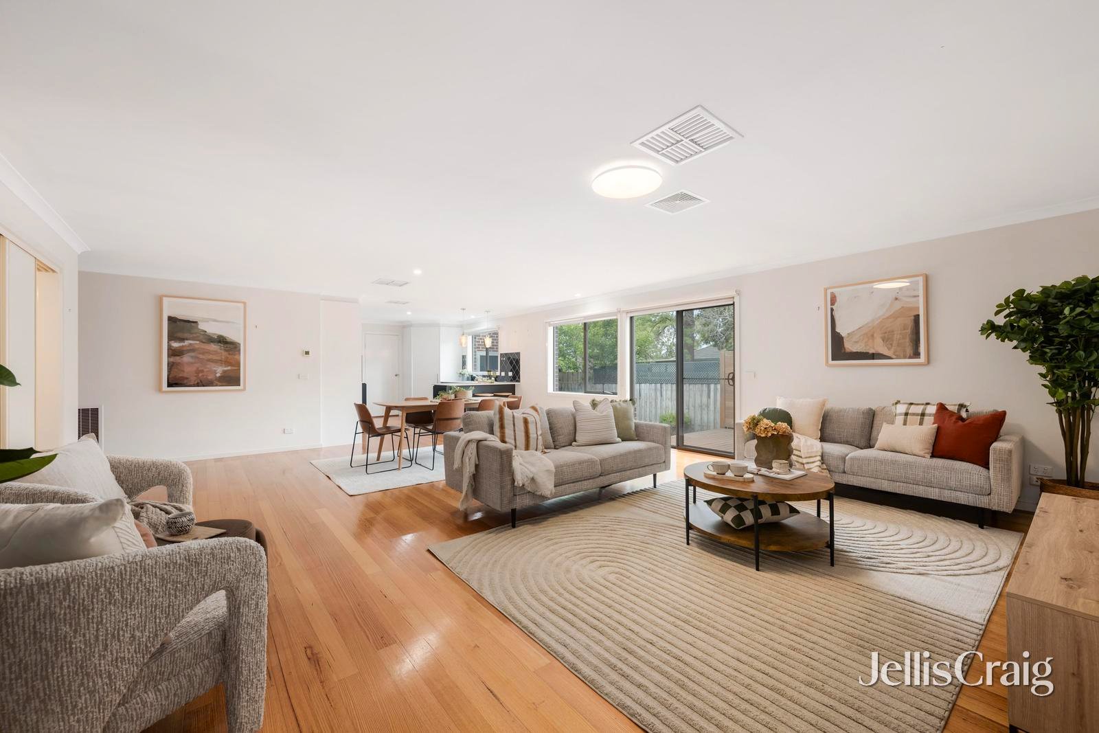 2/123 Lincoln Road, Croydon image 4